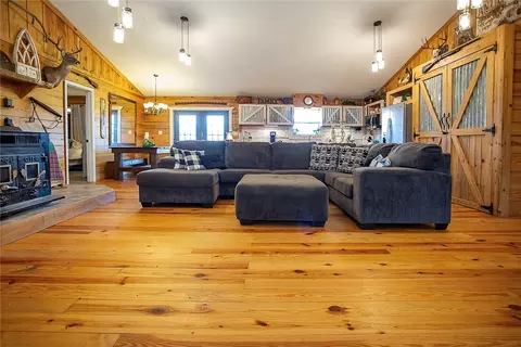 Living - 1531 Mount Zion Rd, Jerusalem, AR 72080 photo 1 of 4