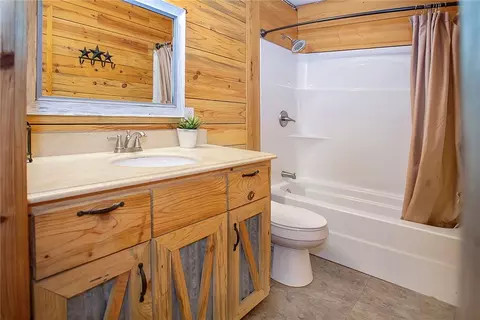 Bath - 1531 Mount Zion Rd, Jerusalem, AR 72080 photo 4 of 4