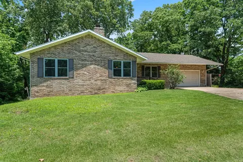 10 Magrath Ln, Bella Vista, AR 72715