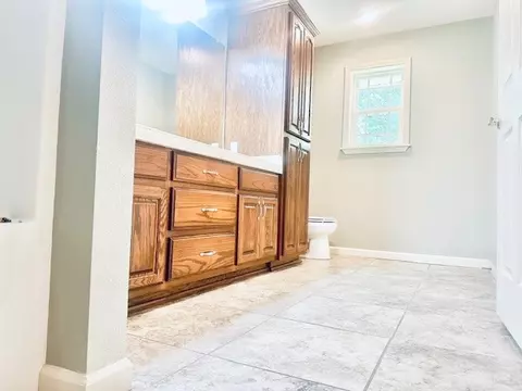 Bath - 1340 Sr 164 E, Dover, AR 72837 photo 2 of 2