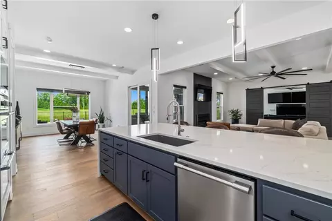 Kitchen - 4306 S Exeter, Rogers, AR 72758 photo 2 of 3