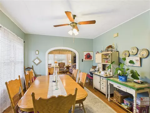 Dining - 822 S Pine St, Harrison, AR 72601 photo 2 of 2