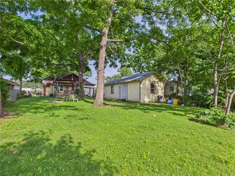 Exterior - 822 S Pine St, Harrison, AR 72601 photo 7 of 8