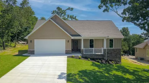 31 Dunkeld Dr, Bella Vista, AR 72715