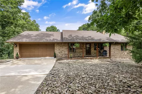 10 N Marina Cir, Bella Vista, AR 72715