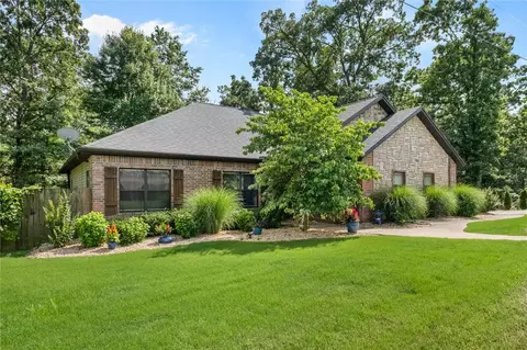62 Dickenshire Dr, Bella Vista, AR 72714