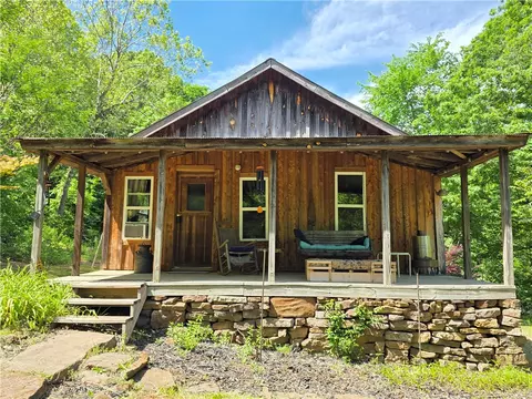 786 Nc 1900, Compton, AR 72624