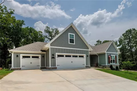 5 Kendal Dr, Bella Vista, AR 72714