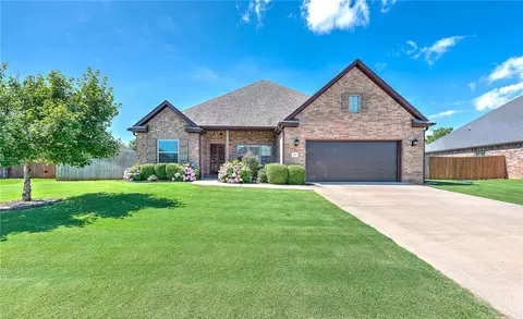1917 Florence Ave, Lowell, AR 72745