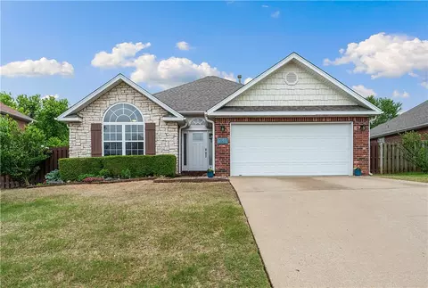 741 Golden Meadow Ave, Springdale, AR 72764
