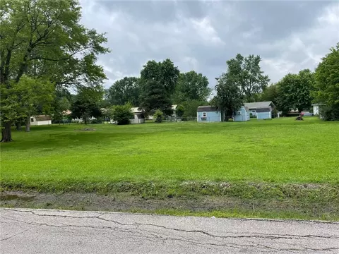 207 Saint George Ave, Berryville, AR 72616