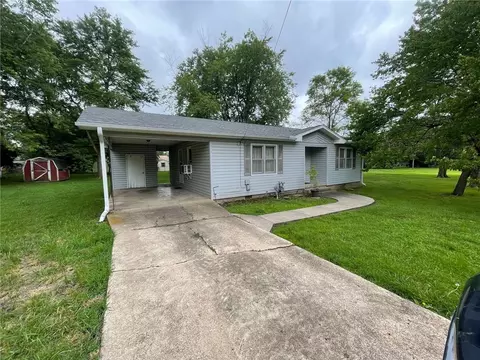 303 Saint George Ave, Berryville, AR 72616