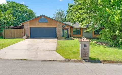 2733 E Ferguson Ave, Fayetteville, AR 72703