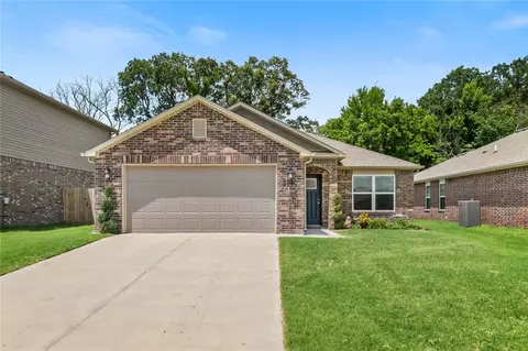 3280 Red Tail Way, Farmington, AR 72730
