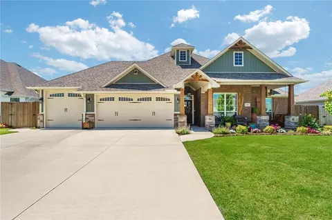 1803 Tull Dr, Pea Ridge, AR 72751
