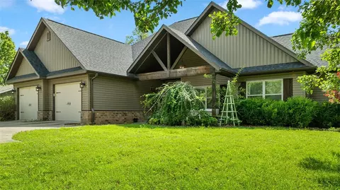 5142 Joe Ln, Rogers, AR 72756