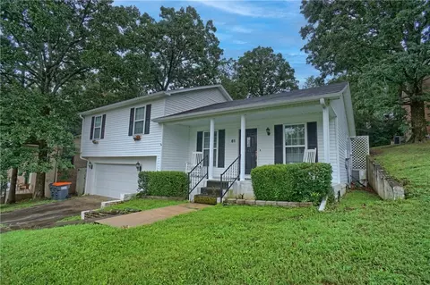 61 W 16th Pl, Russellville, AR 72801
