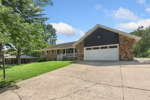 3902 Layton Dr, Harrison, AR 72601 photo 2