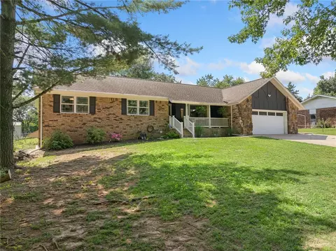 3902 Layton Dr, Harrison, AR 72601