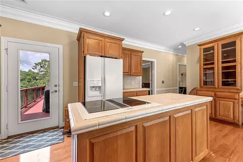 Kitchen - 8270 Titleist Cir, Rogers, AR 72756 photo 4 of 4