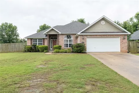 4949 W Waverly Rd, Fayetteville, AR 72704