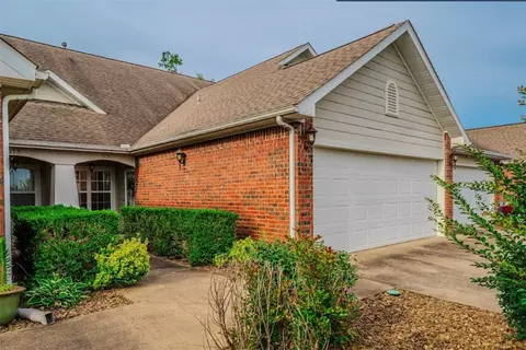 916 S Dixson St, Rogers, AR 72758