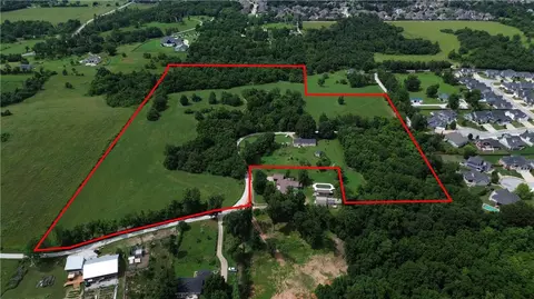 671 Sands Rd, Cave Springs, AR 72718