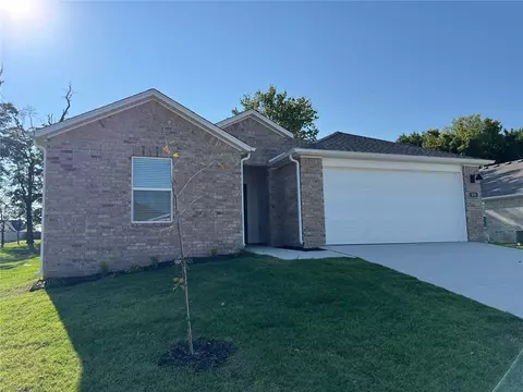 551 Arizona St, Farmington, AR 72730