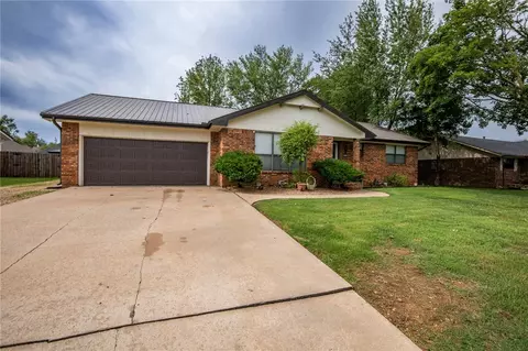 205 Edmondson Ave, Springdale, AR 72764