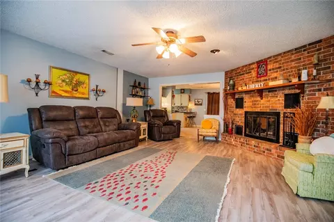 205 Edmondson Ave, Springdale, AR 72764 photo 6