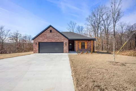 1 Boswell Dr, Bella Vista, AR 72715