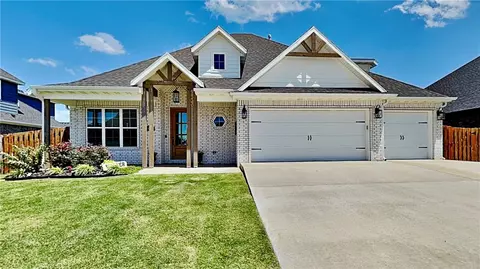 1808 Abbott Ln, Pea Ridge, AR 72751