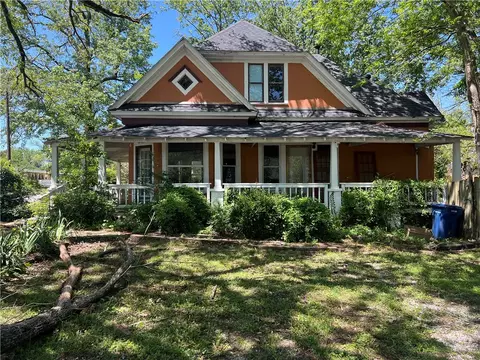 401 N Broadway St, Siloam Springs, AR 72761