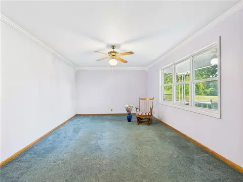 Living - 102 Mockingbird St, Harrison, AR 72601 photo 1 of 4