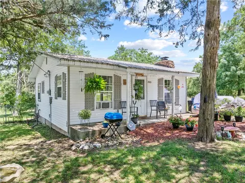 203 Larchwood Dr, Diamond City, AR 72644