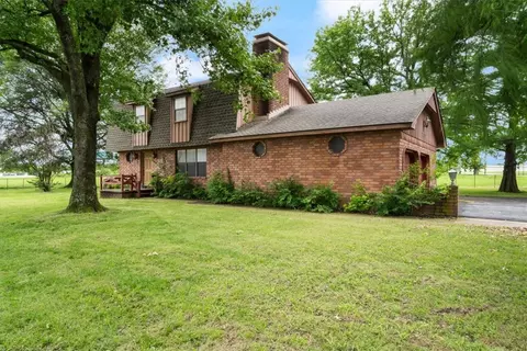 1218 E Kenwood St, Siloam Springs, AR 72761