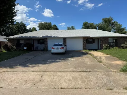3050 Ab Adrian Ave, Springdale, AR 72764
