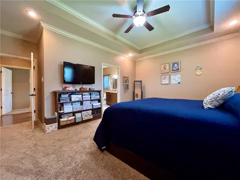 Bedroom - 4860 Buck Mountain Rd, Dover, AR 72837 photo 3 of 8