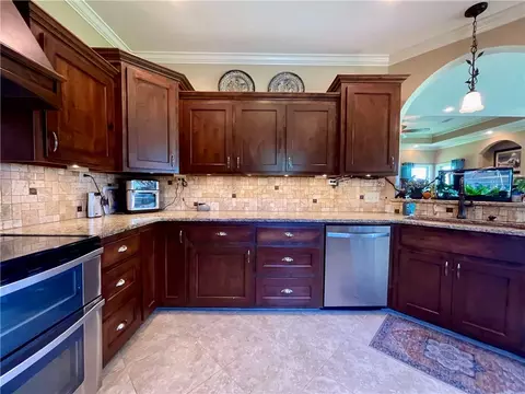 Kitchen - 4860 Buck Mountain Rd, Dover, AR 72837 photo 5 of 5