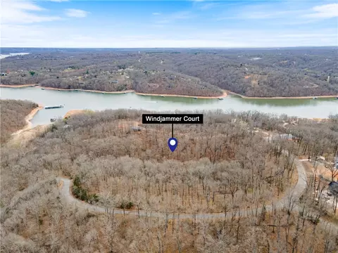 Windjammer Court, Rogers, AR 72756