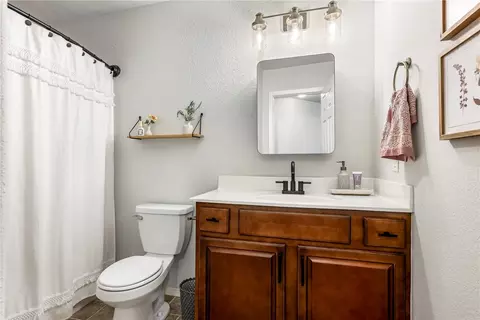 Bath - 4342 Augustine Dr, Springdale, AR 72762 photo 3 of 3