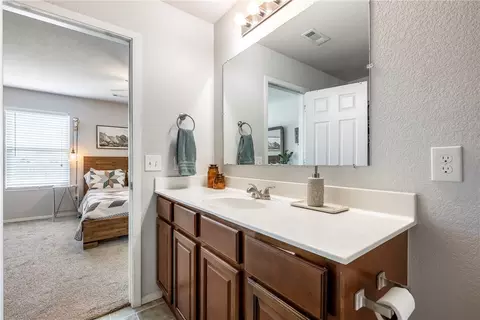 Bath - 4342 Augustine Dr, Springdale, AR 72762 photo 1 of 3