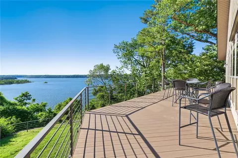 40 Rivercliff Rd, Rogers, AR 72756