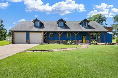 129 Simpson Dr, Russellville, AR 72802