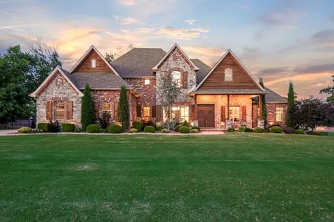 1322 Royal Ave, Centerton, AR 72719