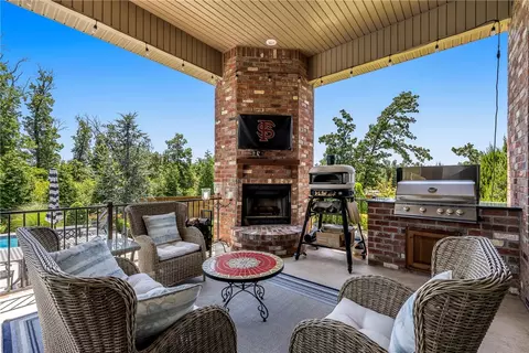 1322 Royal Ave, Centerton, AR 72719 photo 5