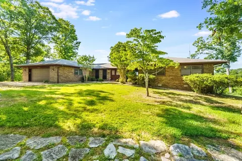 8073 Old White River Rd, Rogers, AR 72756
