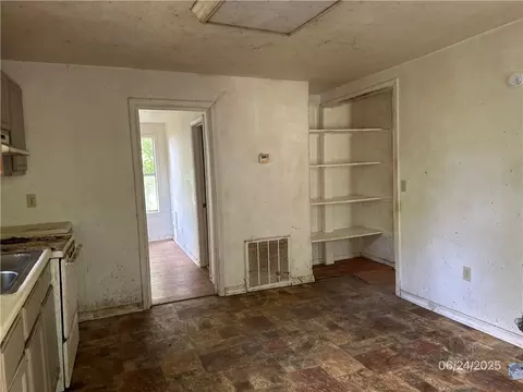 610 High St, Leslie, AR 72645 photo 5