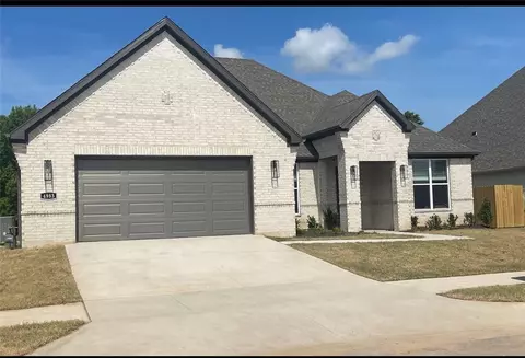 4983 N Delta Ave, Fayetteville, AR 72764