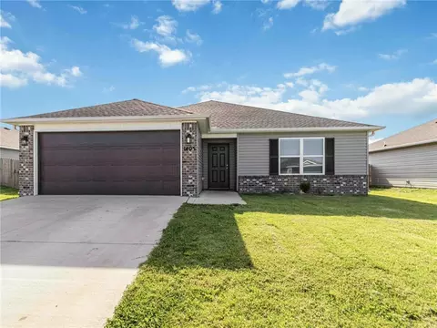 1405 S Blandford St, Siloam Springs, AR 72761